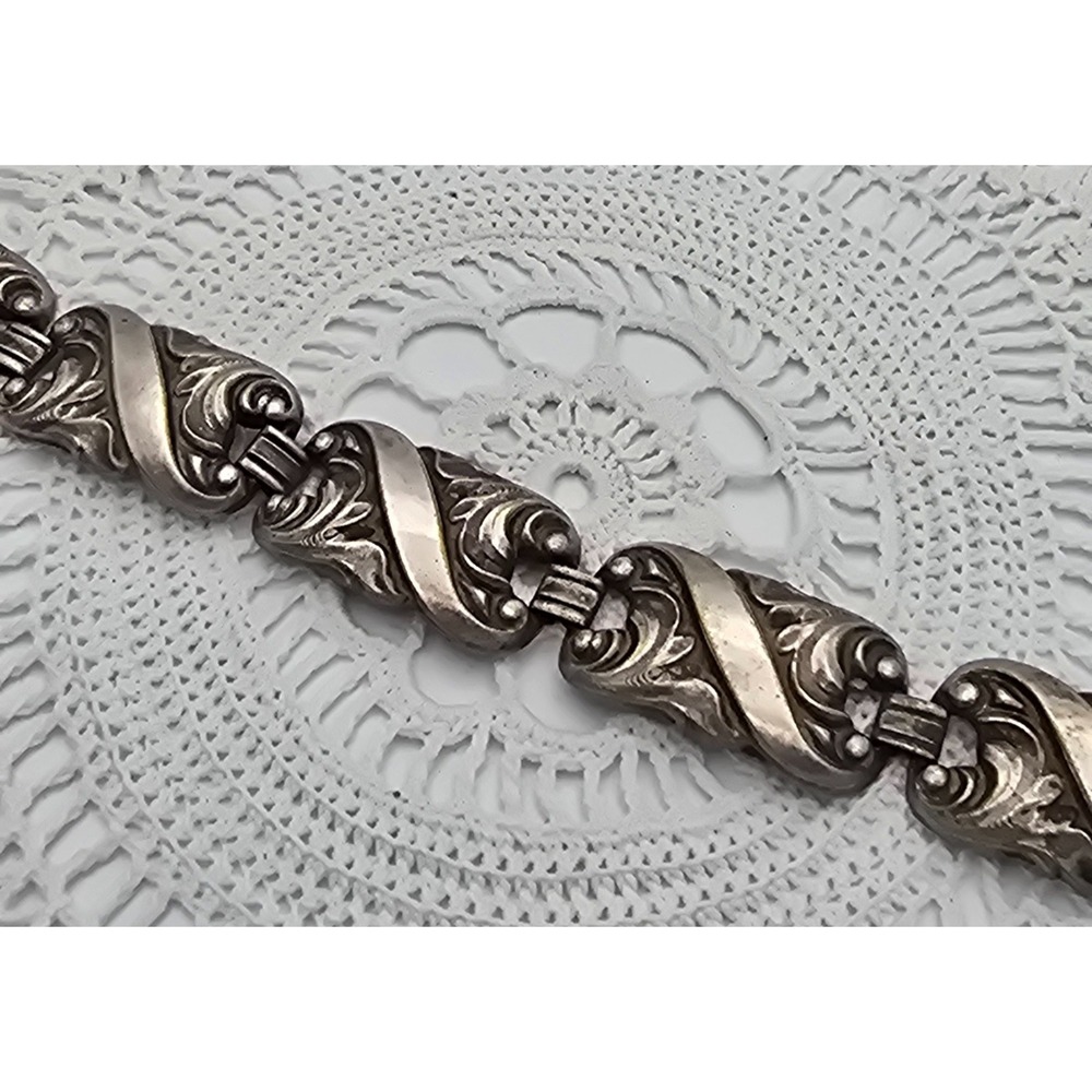 Vintage Estate Art Deco Repousse Bracelet Floral Scroll Silver Tone 6.5"